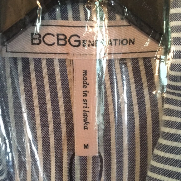 NWT BCBG wrap hem dolman stripe shirt, M - Picture 6 of 7